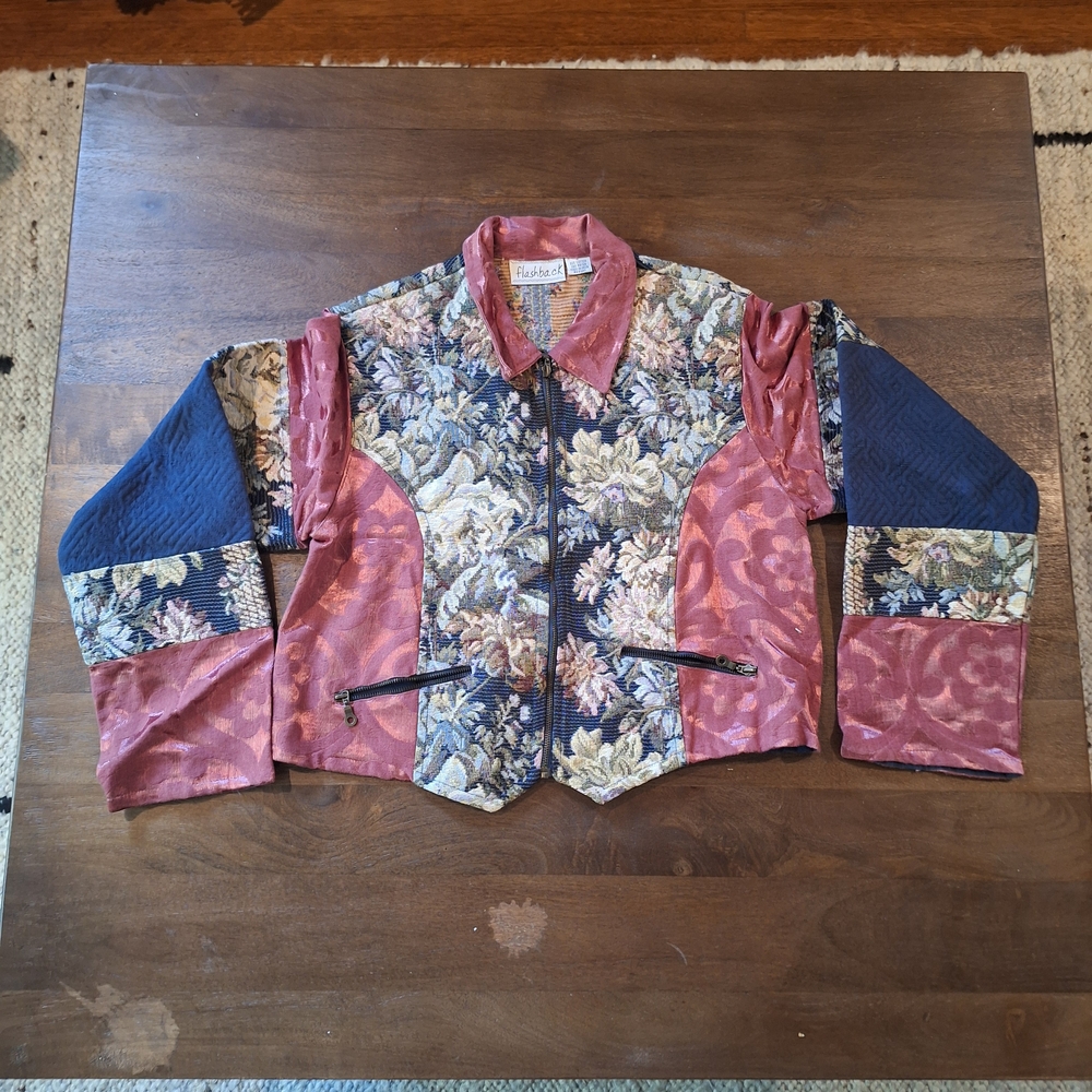 ✨ Vintage Tapestry & Brocade Cropped Jacket ✨️